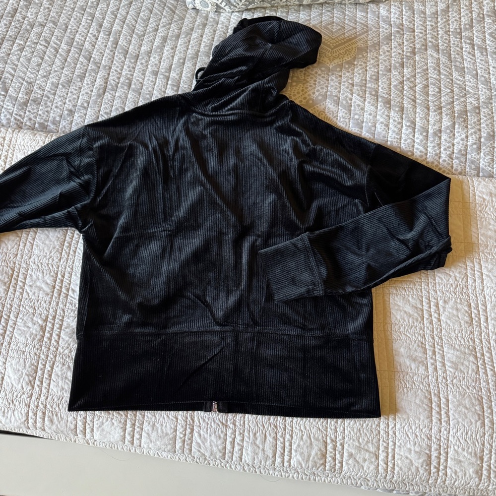 DKNY Sport Black Velvet Hoodie M EUC - Picture 3 of 8